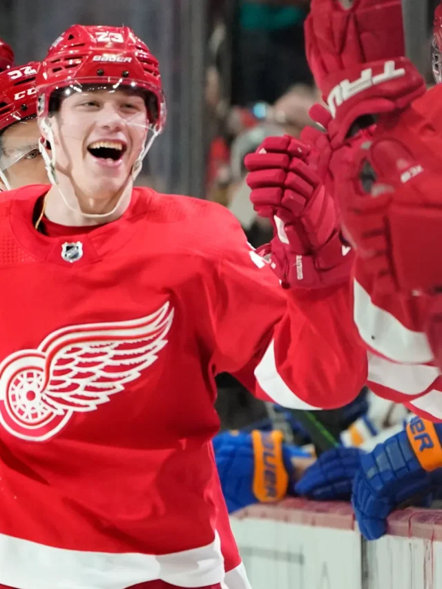 Detroit Red Wings Shock Fans with Early Lead, Nail-Biting Finish in 5-3 Victory Against Buffalo Sabres